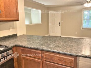 422 Indian Creek Dr in Powder Springs, GA - Building Photo - Building Photo