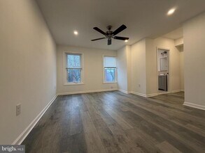 45 E High St in Pottstown, PA - Foto de edificio - Building Photo