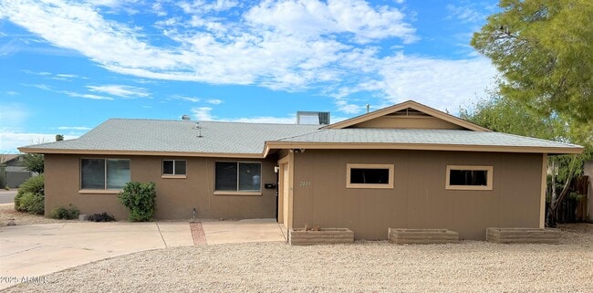 2443 E Marmora St in Phoenix, AZ - Building Photo - Building Photo