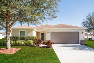 2735 Breezy Meadow Rd in Apopka, FL - Building Photo