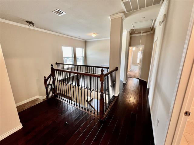property at 1404 Arapaho Dr