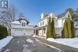 312 Main St Unionville in Markham, ON - Building Photo - Building Photo