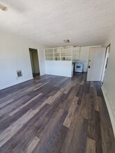 320-320 1/2 Clark St in Eugene, OR - Foto de edificio - Building Photo