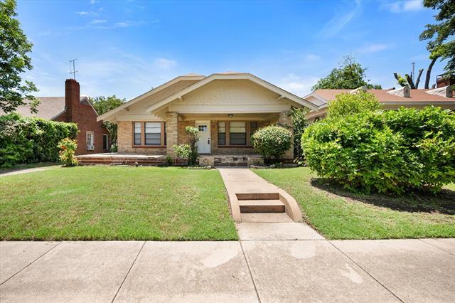 924 E Mulkey St in Fort Worth, TX - Building Photo