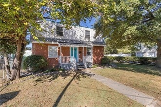 1200 Little Bay Ave in Norfolk, VA - Foto de edificio - Building Photo