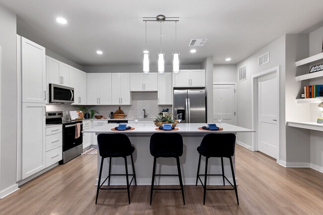 The Aston at Uptown in Altamonte Springs, FL - Building Photo - Building Photo