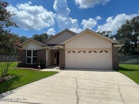 1350 Portside Dr in Orange Park, FL - Building Photo