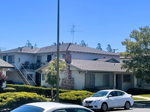 1571 Brookvale Dr in San Jose, CA - Building Photo - Building Photo