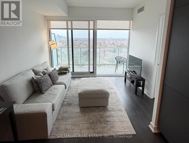 20 O'Neill Rd in Toronto, ON - Building Photo - Building Photo