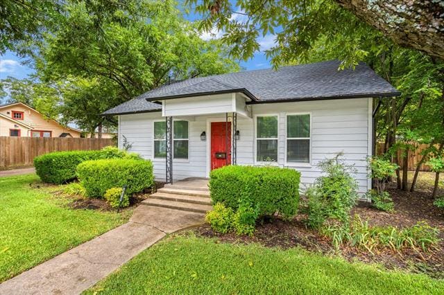 612 N Gibson St in Waxahachie, TX - Building Photo - Building Photo