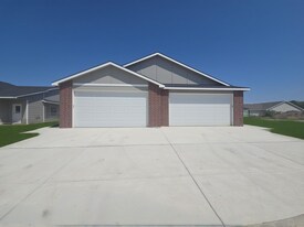 3775 S Bluelake St in Wichita, KS - Building Photo
