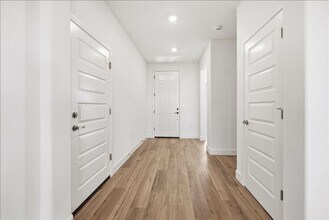 7041 Nystrom Wy in Roseville, CA - Building Photo - Building Photo