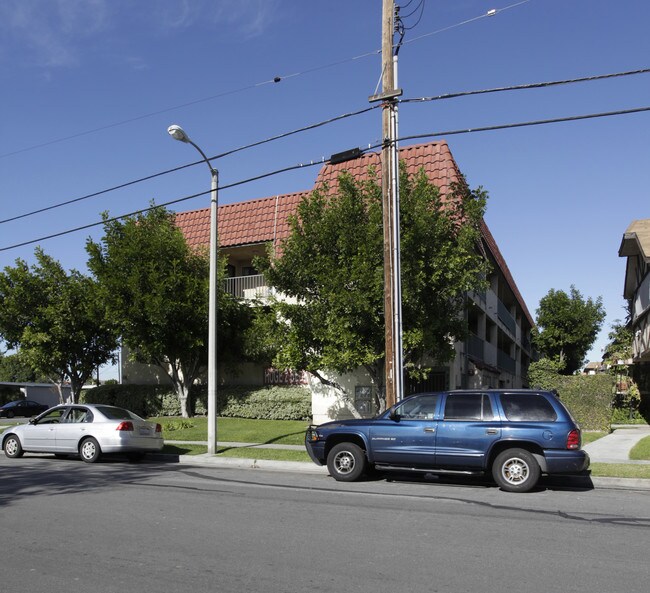 7421 Franklin St in Buena Park, CA - Foto de edificio - Building Photo