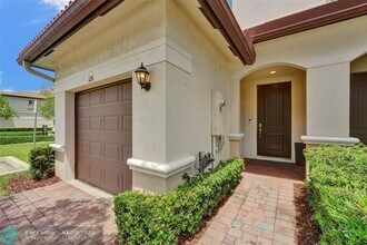 4236 N Dixie Hwy in Oakland Park, FL - Building Photo - Building Photo