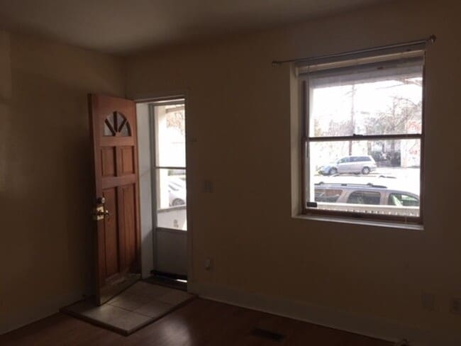 373 3rd St in Trenton, NJ - Building Photo - Building Photo