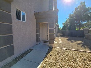 219 Rusty Plank Ave in Las Vegas, NV - Building Photo - Building Photo