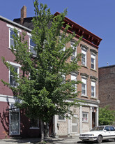 116 E McMicken Ave in Cincinnati, OH - Building Photo - Building Photo