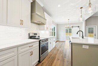 1743 Hanson St in Opelika, AL - Building Photo - Building Photo
