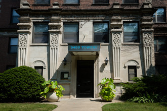 Ivy Tower in Chicago, IL - Building Photo - Building Photo