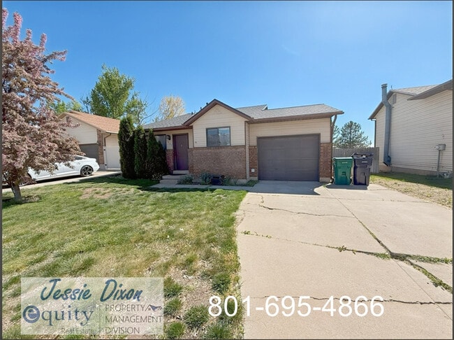 1063 W 2450 N in Layton, UT - Building Photo - Building Photo