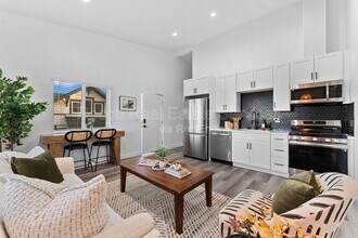 832 Desty St in San Diego, CA - Building Photo - Building Photo