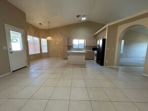 5004 E Dartmouth St in Mesa, AZ - Building Photo - Building Photo