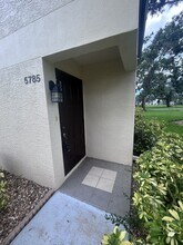 5785 Gardens Dr in Sarasota, FL - Building Photo - Building Photo