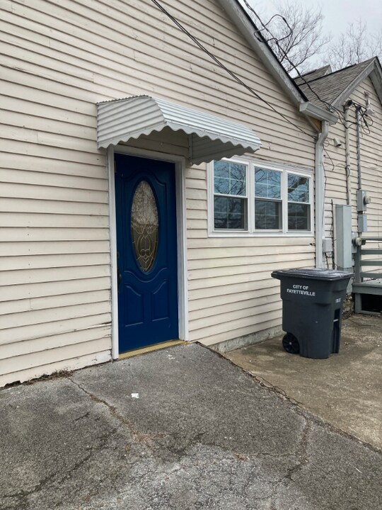111 Goodlett St in Fayetteville, TN - Building Photo