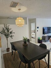 10371 Jasmine Ct in Pembroke Pines, FL - Foto de edificio - Building Photo