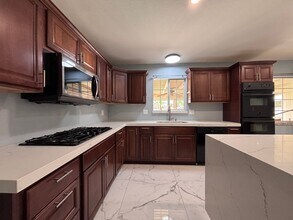 4422 E Bennett Dr in Las Vegas, NV - Building Photo - Building Photo