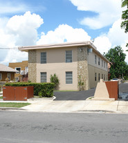 1261 SW 5th St Apartments