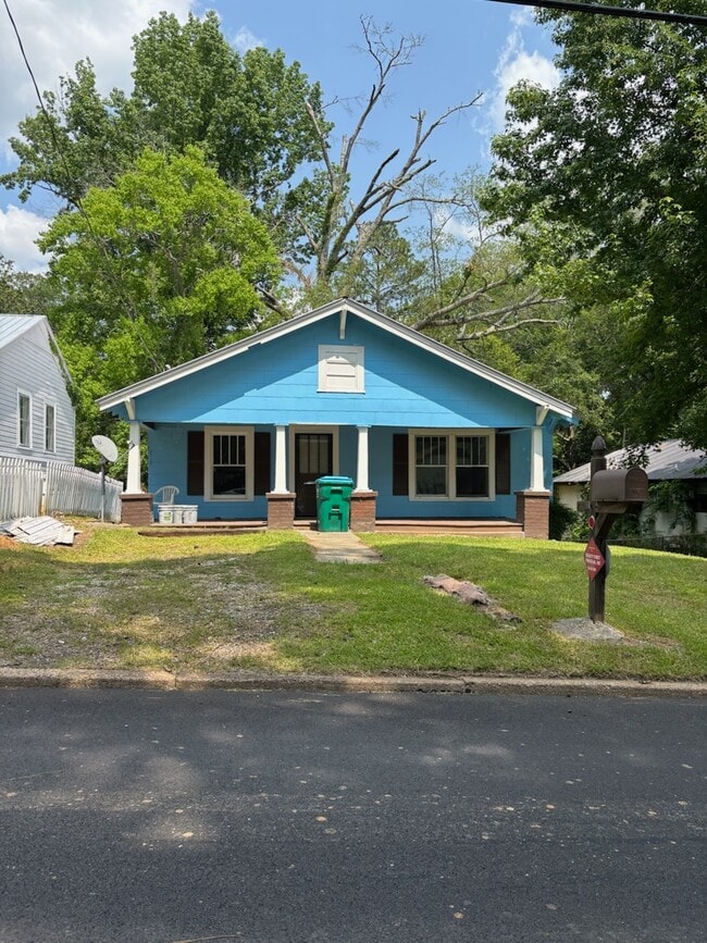 property at 3006 40th Ave