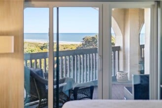 100 Lands End Blvd, Unit 318 in Myrtle Beach, SC - Foto de edificio - Building Photo