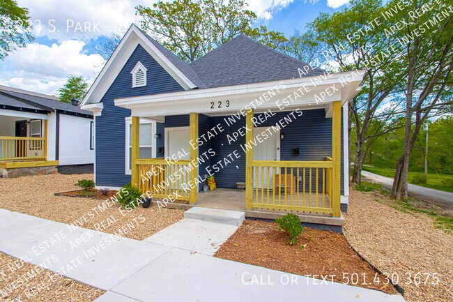 property at 223 S Park St