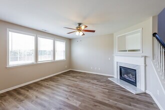 157 Paxton Pl in Newnan, GA - Building Photo - Building Photo