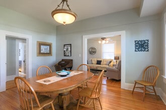 1310 Hyman Ave in Hendersonville, NC - Building Photo - Building Photo