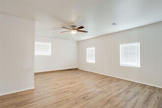 324 NE 60th St in Oklahoma City, OK - Building Photo - Building Photo