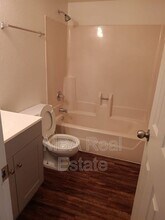 2832 E Le Marche Ave in Phoenix, AZ - Building Photo - Building Photo
