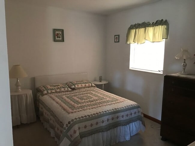 1601 Dolphin Dr in St. Cloud, FL - Building Photo - Building Photo