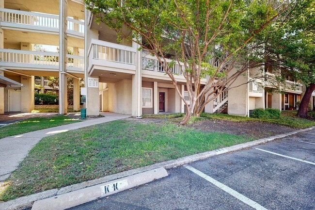 5310 Keller Springs Rd, Unit 611 in Dallas, TX - Building Photo - Building Photo