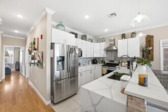 936 Pavonia Ave in Jersey City, NJ - Building Photo - Building Photo