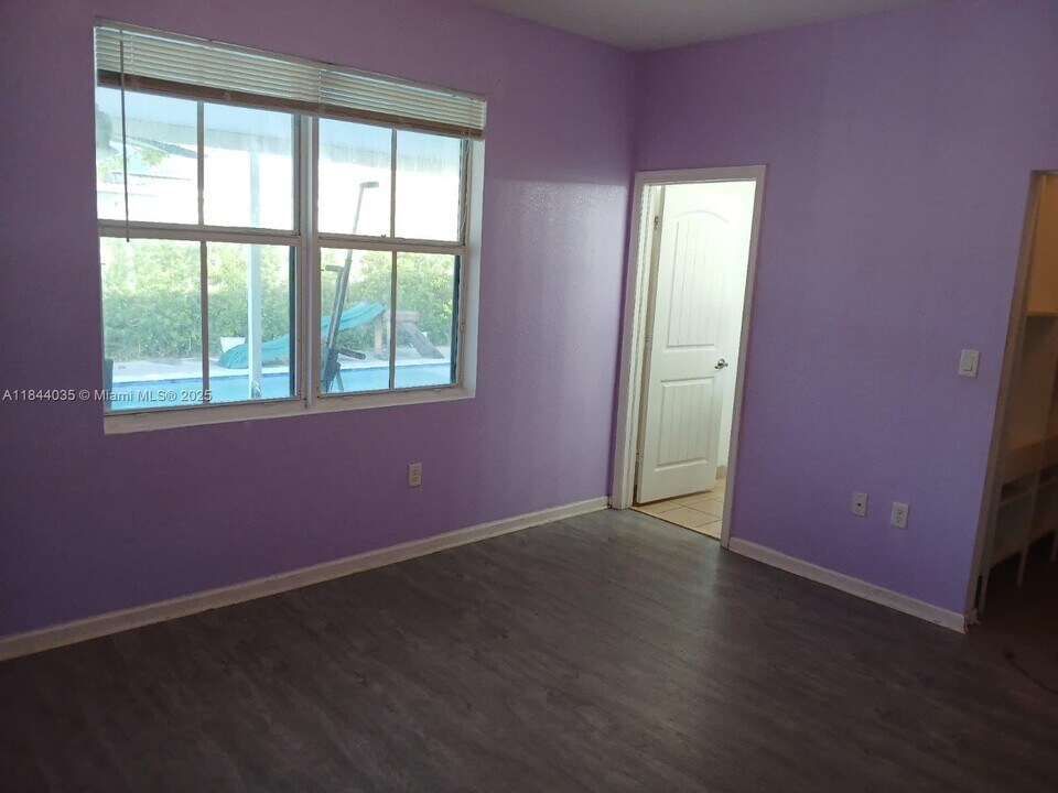 22525 SW 111th Ave in Miami, FL - Foto de edificio