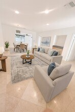 7350 SW 96th St in Pinecrest, FL - Building Photo - Building Photo