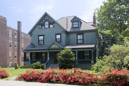 109 Sewall Ave in Brookline, MA - Foto de edificio