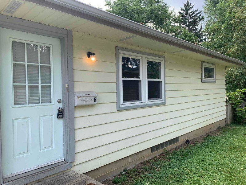 185 E Home St-Unit -B in Westerville, OH - Foto de edificio