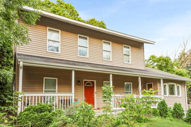 property at 520 Hanlon Ave