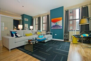 Randolph Tower City Apartments in Chicago, IL - Building Photo