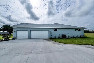 7933 NW 17th Cir in Ocala, FL - Building Photo - Building Photo