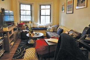26 Willow St, Unit 112 in Cambridge, MA - Building Photo