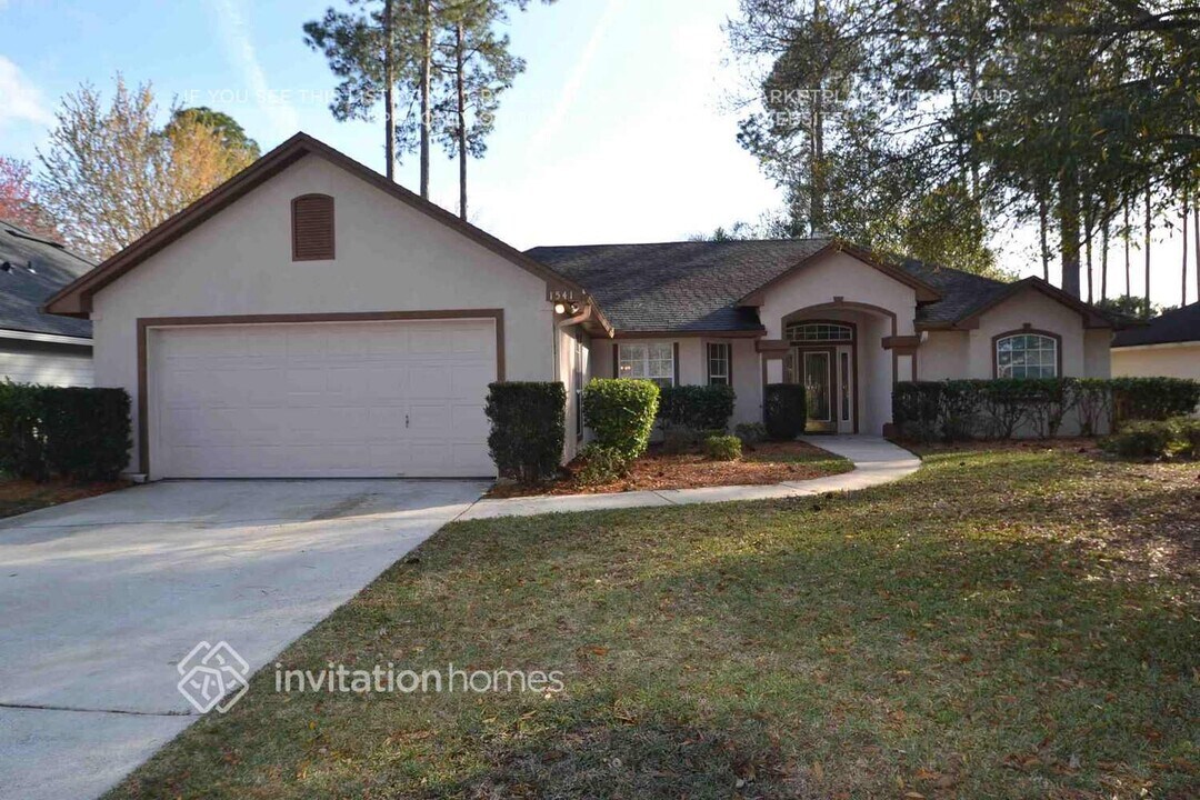 1541 Shelter Cove Dr in Orange Park, FL - Building Photo